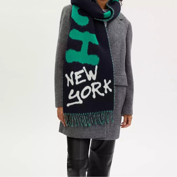 Coach Graffiti New York Scarf |Wool and Cashmere| NWT - Picture 1 of 7
